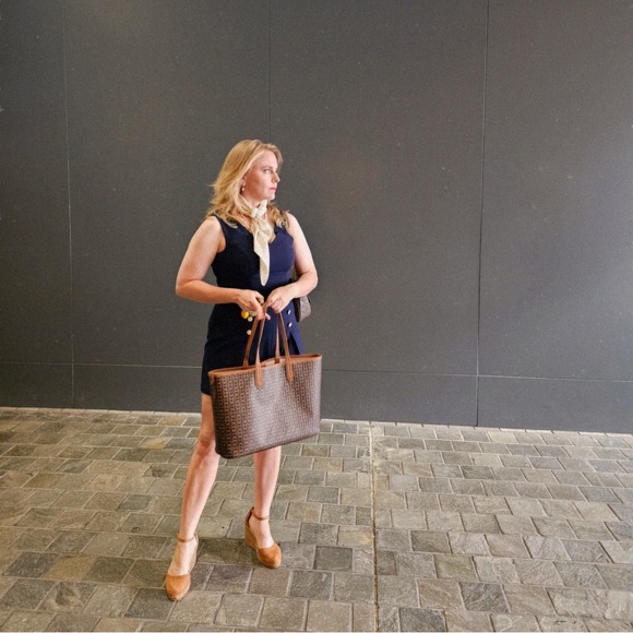 Meet your Posher, Chelsea - Picture 2 of 4